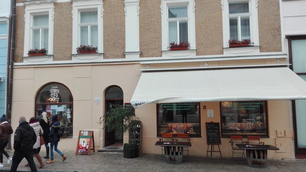 Penzion Na Namesti Mikulov Zewnętrze zdjęcie