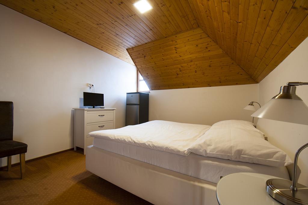 Penzion Na Namesti Mikulov Zewnętrze zdjęcie